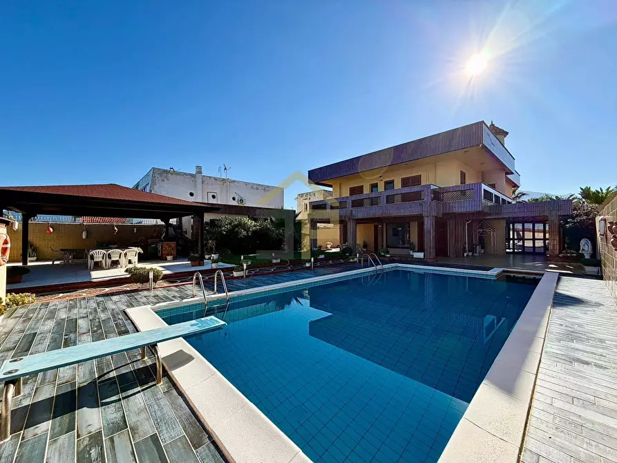 Immagine 17 di Villa in vendita  in Via Cristoforo Colombo a Carini