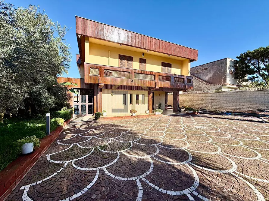 Immagine 4 di Villa in vendita  in Via Cristoforo Colombo a Carini