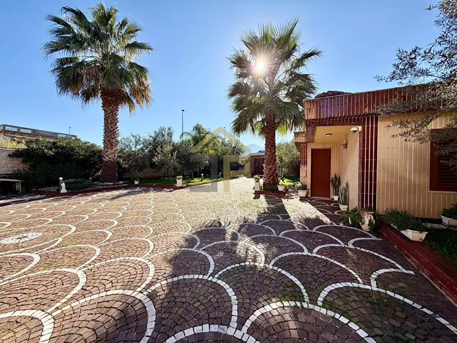 Immagine 6 di Villa in vendita  in Via Cristoforo Colombo a Carini