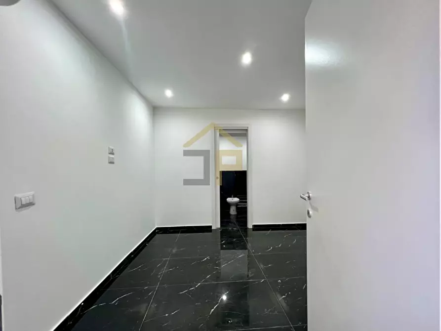 Immagine 9 di Appartamento in vendita  in della Cassetta 24 a Palermo