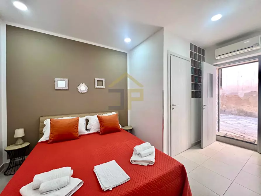 Immagine 7 di Appartamento in vendita  in Vicolo Santa Rosalia Al Borgo 25 a Palermo