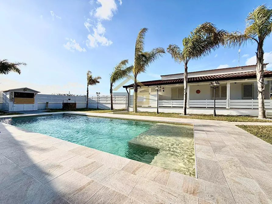 Immagine 19 di Villa in vendita  in Contrada Velez a Partinico