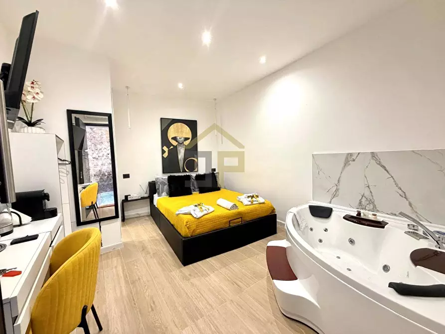 Immagine 1 di Appartamento in vendita  in vicolo Giardinello ai Tartari 6 a Palermo