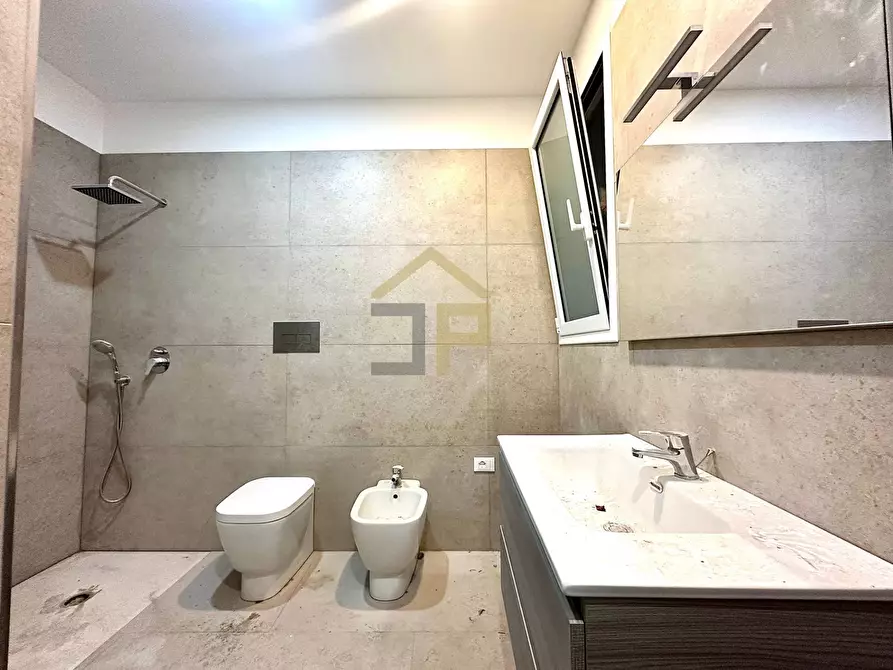 Immagine 11 di Appartamento in vendita  in via Garibaldi 76 a Palermo