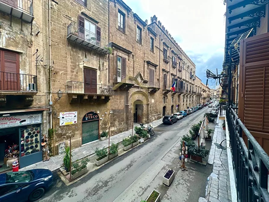 Immagine 3 di Appartamento in vendita  in via Garibaldi 76 a Palermo