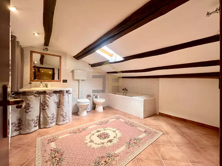 Immagine 26 di Appartamento in vendita  in Piazza del Noviziato 5 a Palermo