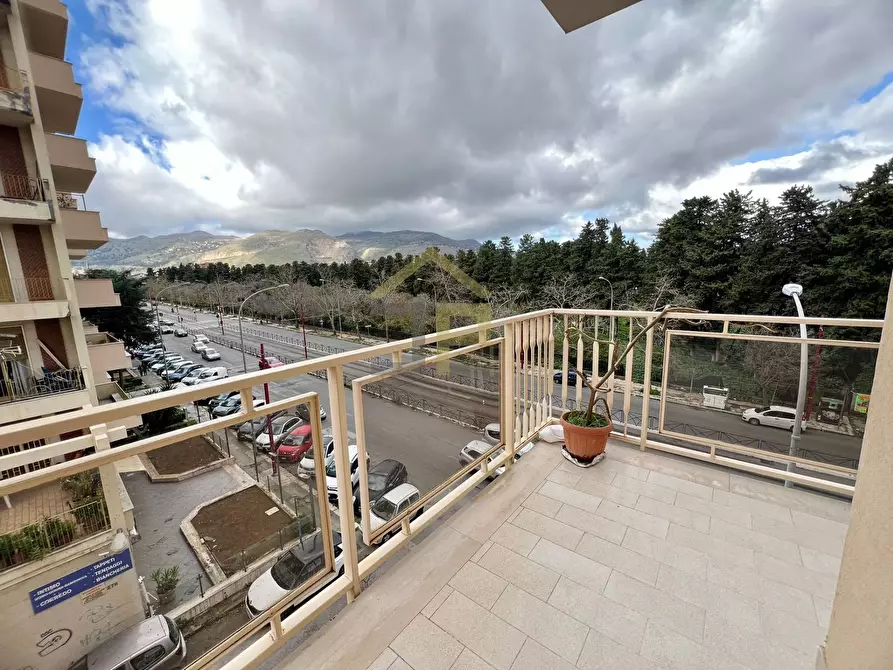 Immagine 20 di Appartamento in vendita  in Viale Leonardo Da Vinci 274 a Palermo