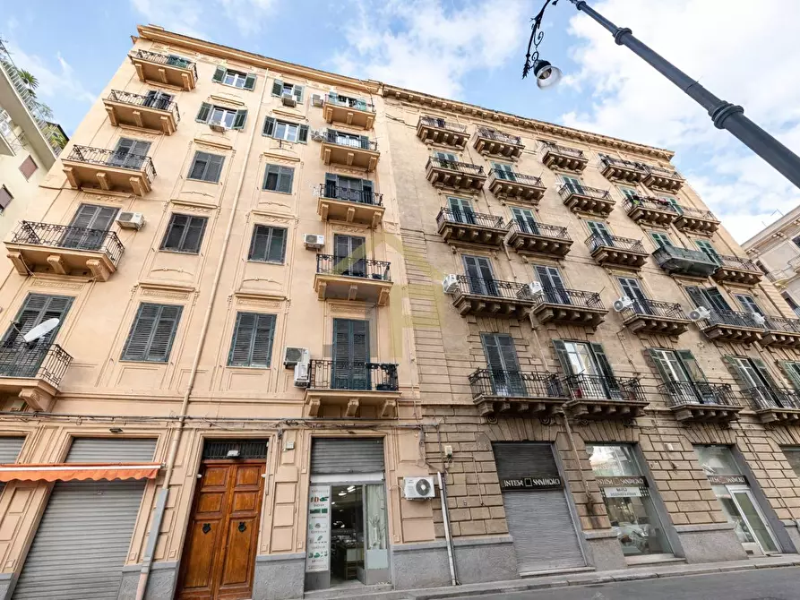Immagine 2 di Appartamento in affitto  in via Trieste 76 a Palermo