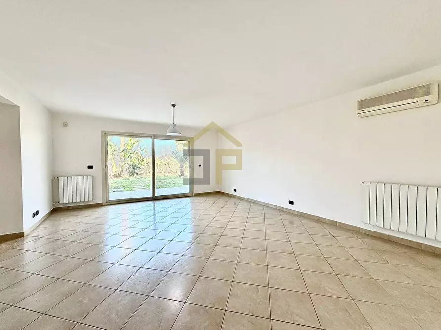 Immagine 34 di Villa in vendita  in Contrada Calarossa a Terrasini