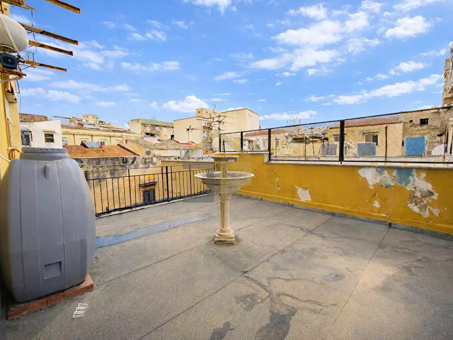 Immagine 4 di Appartamento in vendita  in Corso Camillo Finocchiaro Aprile 45 a Palermo