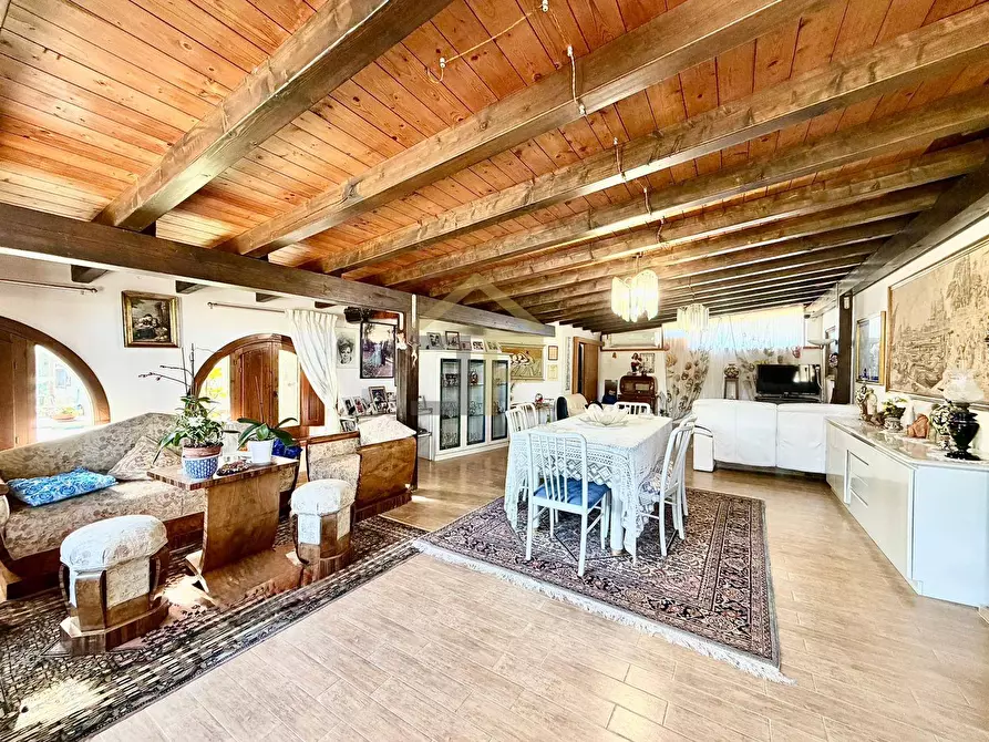 Immagine 13 di Villa in vendita  in Contrada Passarello a Partinico
