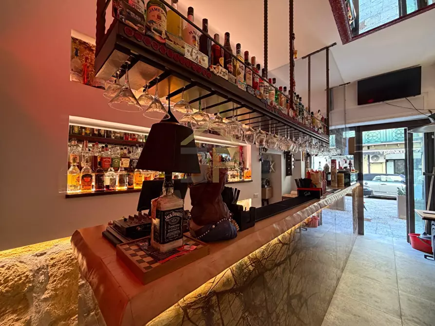 Immagine 4 di Attività commerciale in vendita  in Via Cassari 57 a Palermo