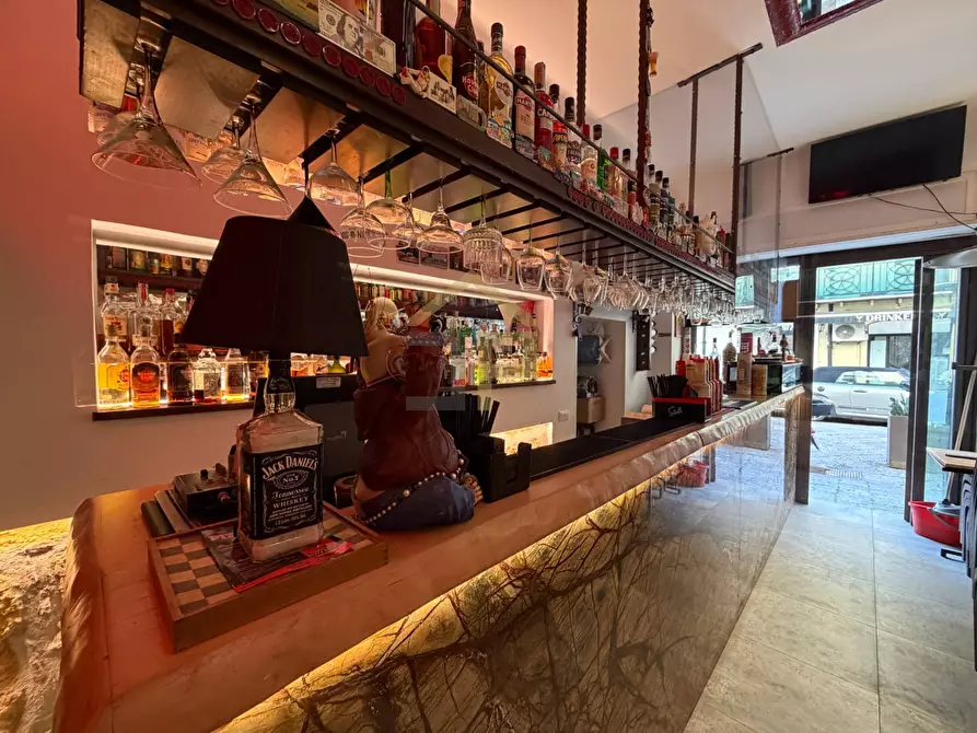 Immagine 5 di Attività commerciale in vendita  in Via Cassari 57 a Palermo