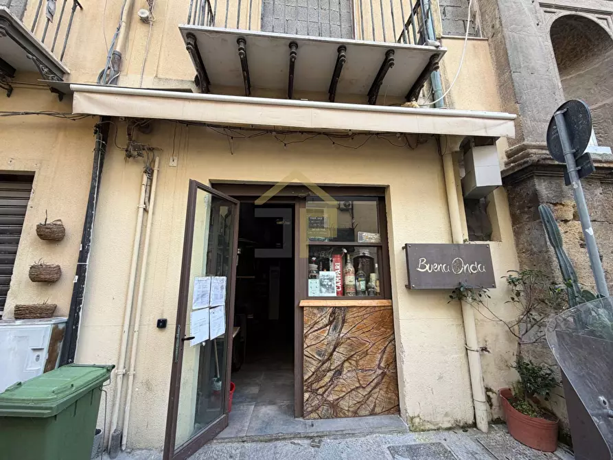 Immagine 12 di Attività commerciale in vendita  in Via Cassari 57 a Palermo