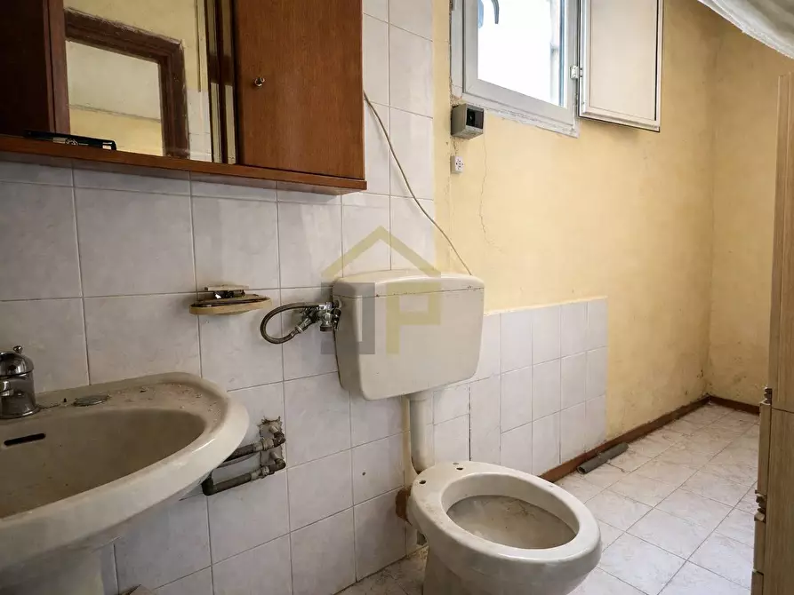 Immagine 17 di Appartamento in vendita  in via Albegheria 61 a Palermo