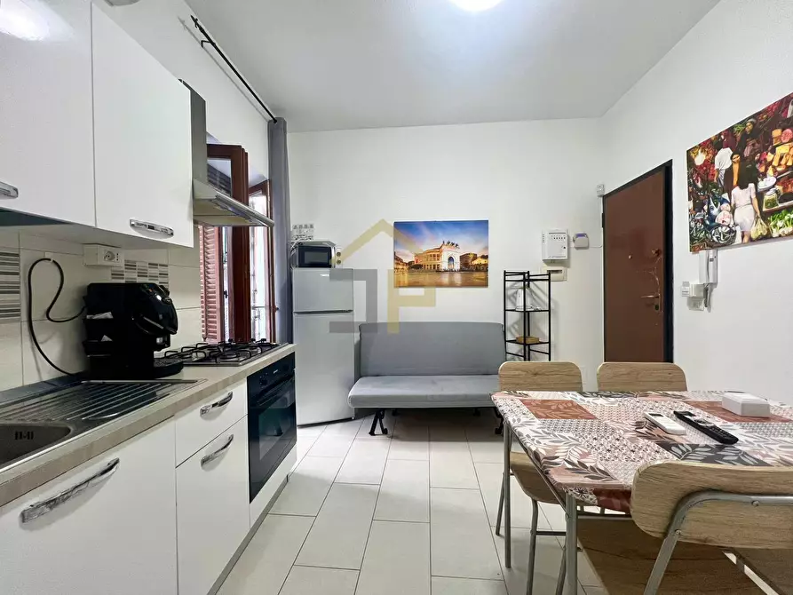 Immagine 4 di Appartamento in vendita  in Via Dei Frangiai 20 a Palermo