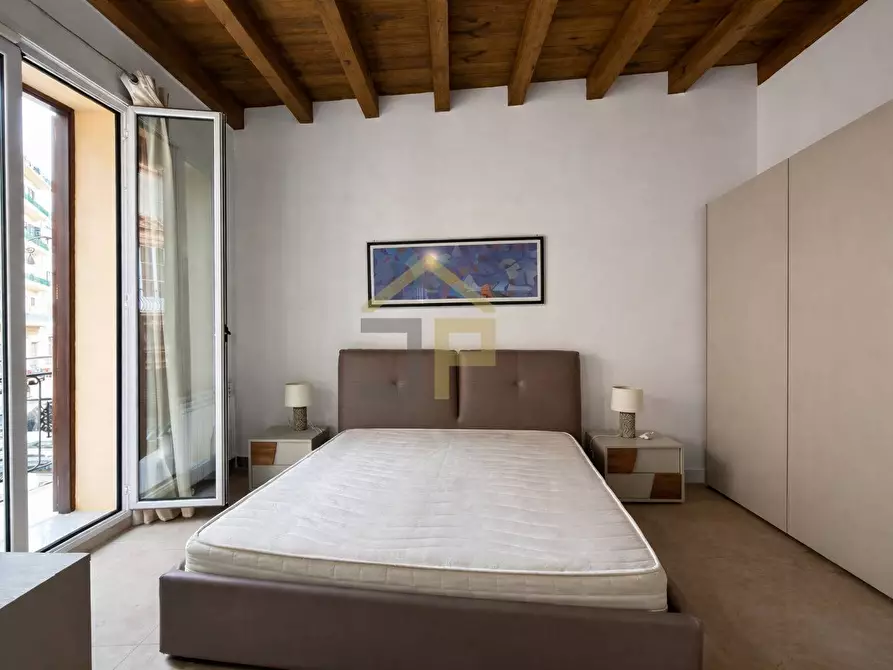 Immagine 10 di Appartamento in affitto  in Piazza Teatro Santa Cecilia 12 a Palermo