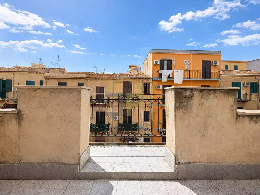 Immagine 11 di Appartamento in vendita  in Via Francesco Paolo Perez 173 a Palermo