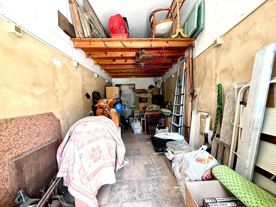 Immagine 8 di Appartamento in vendita  in Piazza Magione 22 a Palermo