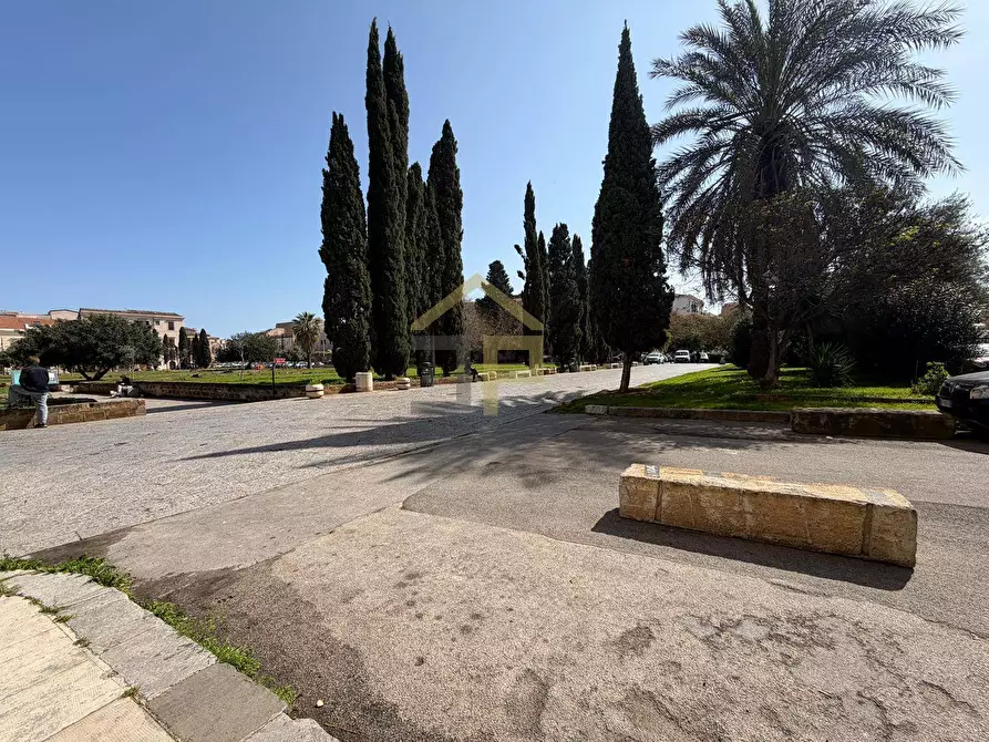 Immagine 12 di Appartamento in vendita  in Piazza Magione 22 a Palermo