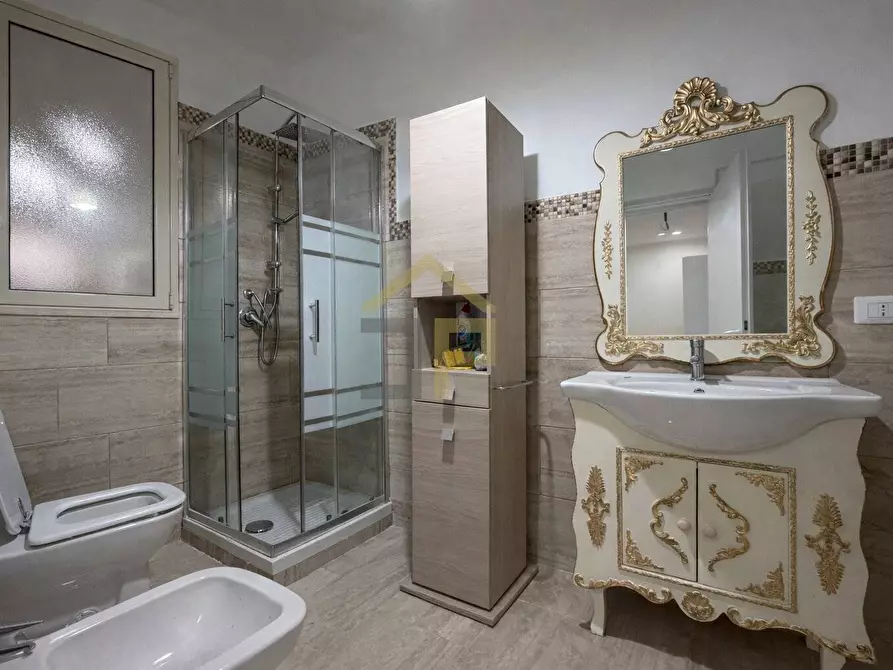 Immagine 8 di Appartamento in vendita  in Via Salvatore Lo Forte 27 a Palermo