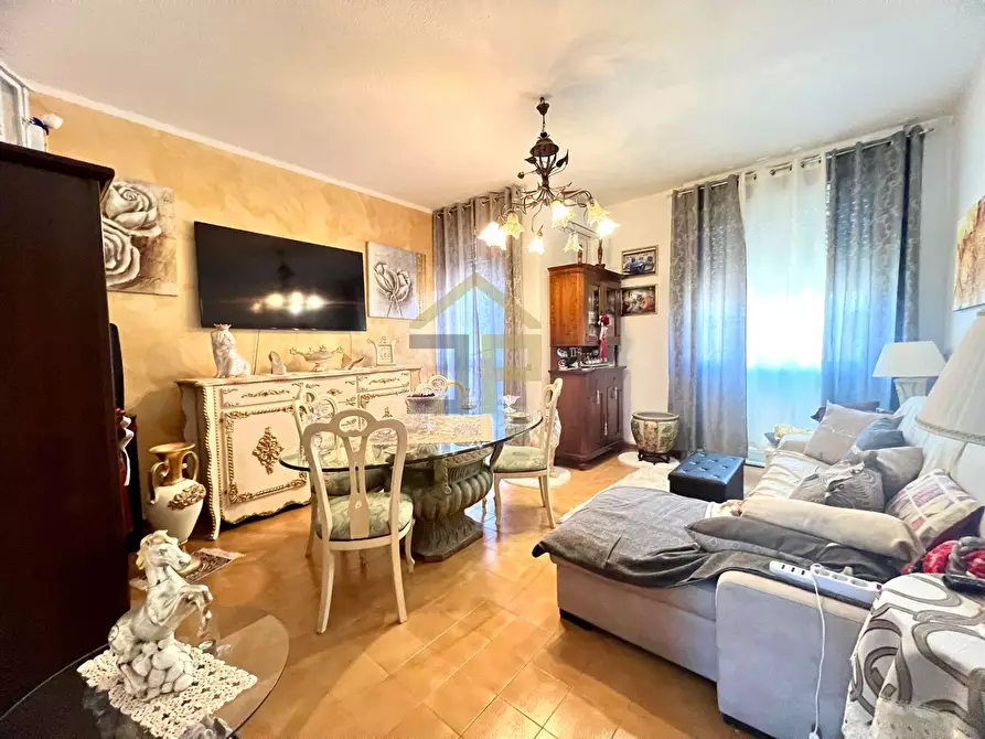 Immagine 11 di Appartamento in vendita  in Passaggio De Felice Giuffrida 9 a Palermo