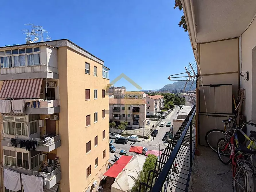 Immagine 11 di Appartamento in vendita  in Via Gustavo Roccella 143 a Palermo