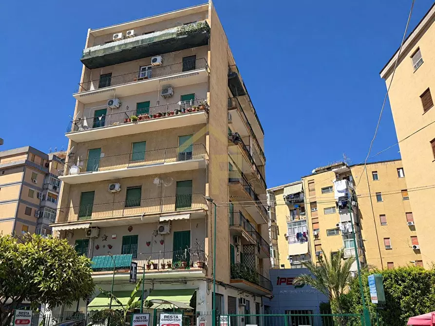 Immagine 16 di Appartamento in vendita  in Via Gustavo Roccella 143 a Palermo