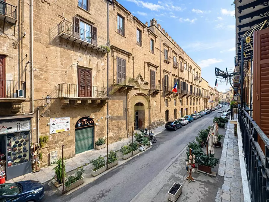 Immagine 12 di Appartamento in vendita  in via Garibaldi 76 a Palermo