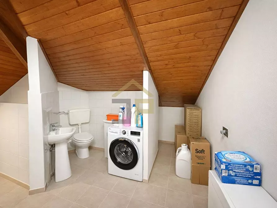 Immagine 6 di Appartamento in vendita  in Piazza Alessandro Vanni 1 a Palermo