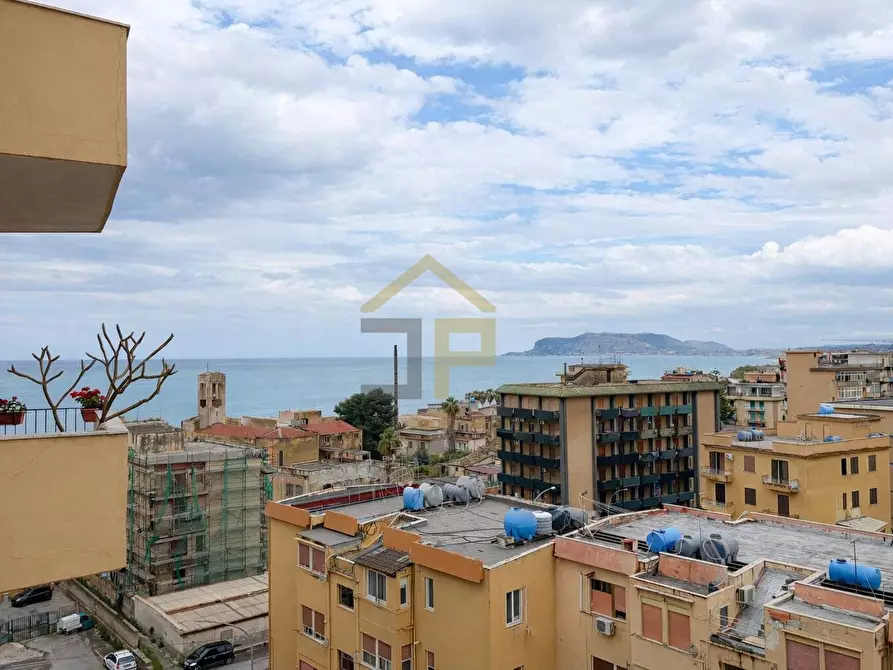 Immagine 2 di Appartamento in vendita  in Piazzale Fratelli Sant'anna 9 a Palermo