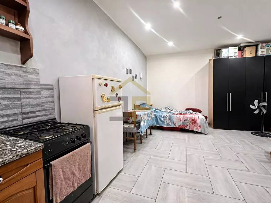 Immagine 5 di Appartamento in vendita  in Vicolo La Rocca Alle Case Nuove 4 a Palermo
