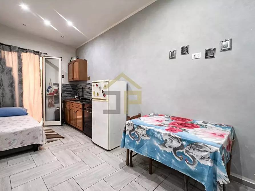 Immagine 2 di Appartamento in vendita  in Vicolo La Rocca Alle Case Nuove 4 a Palermo
