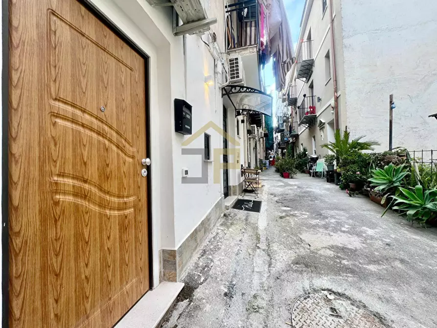 Immagine 11 di Appartamento in vendita  in Vicolo Busari 22 a Palermo