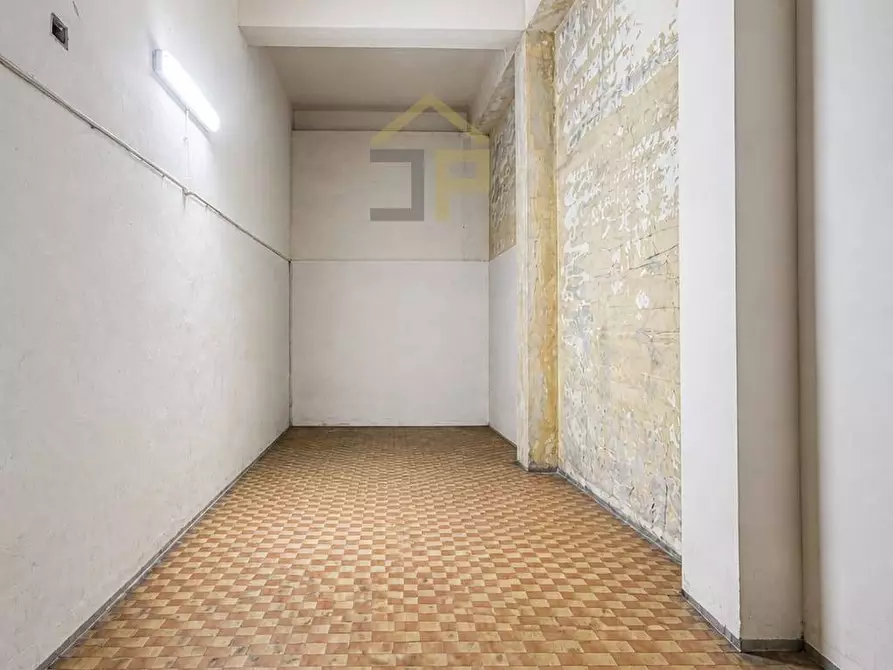 Immagine 3 di Magazzino in vendita  in Via Ammiraglio Rizzo 64 a Palermo