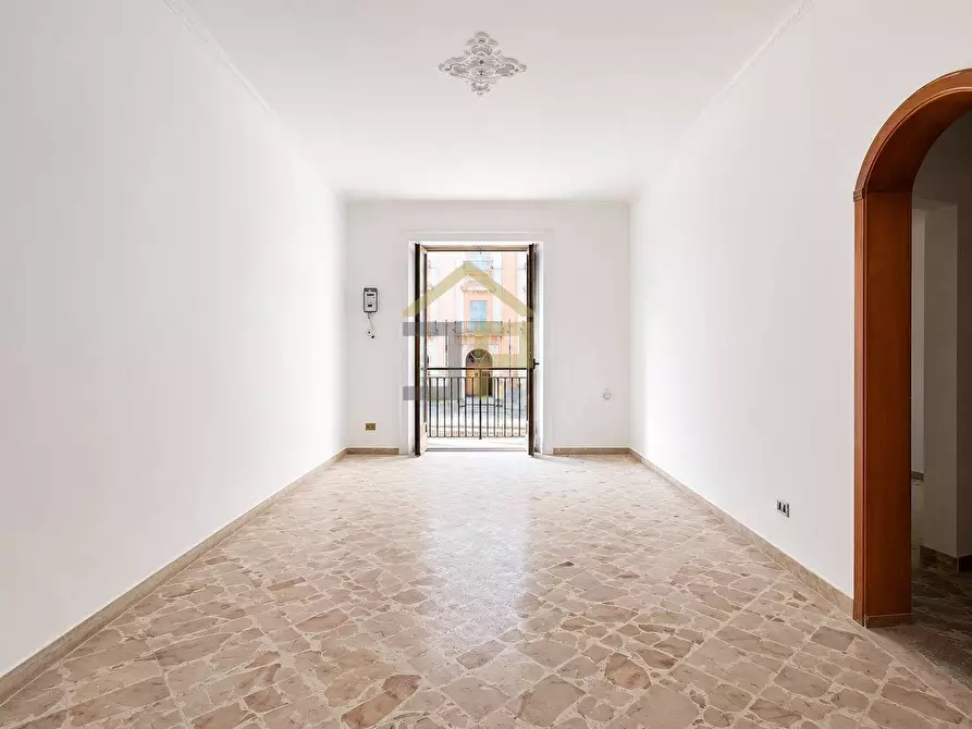 Immagine 13 di Appartamento in vendita  in Piazza Sant'andrea 7 a Palermo