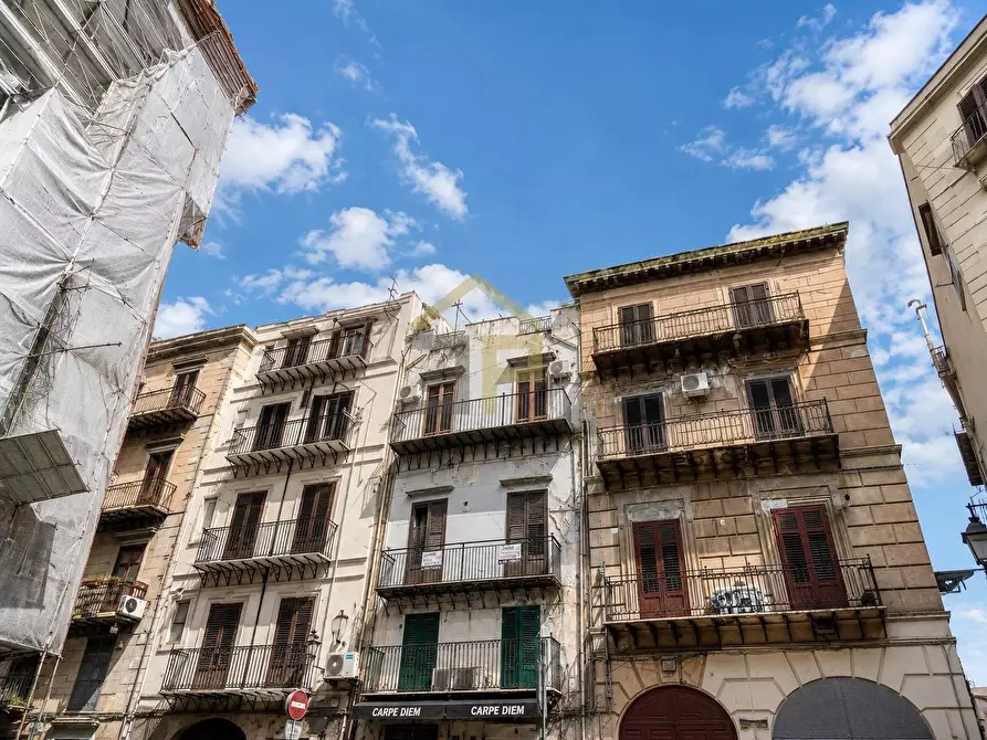 Immagine 25 di Appartamento in vendita  in Piazza Sant'andrea 7 a Palermo