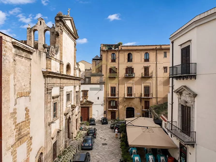 Immagine 8 di Appartamento in vendita  in Piazza Sant'andrea 7 a Palermo