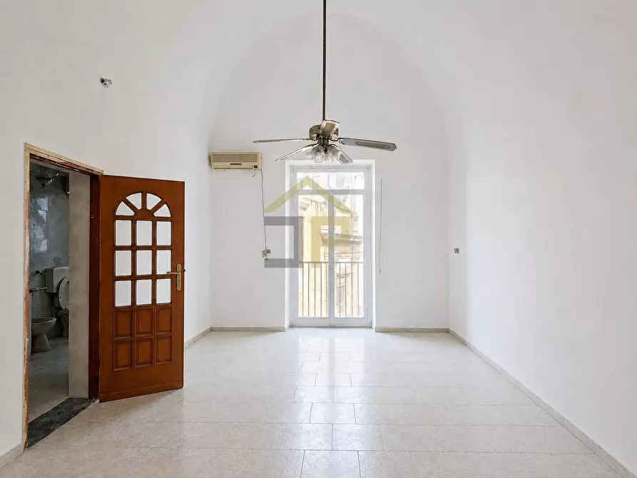 Immagine 3 di Appartamento in vendita  in Piazza Sant'andrea 7 a Palermo