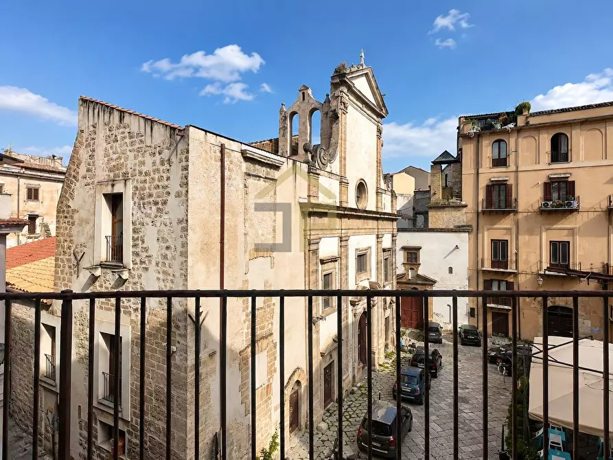 Immagine 7 di Appartamento in vendita  in Piazza Sant'andrea 7 a Palermo