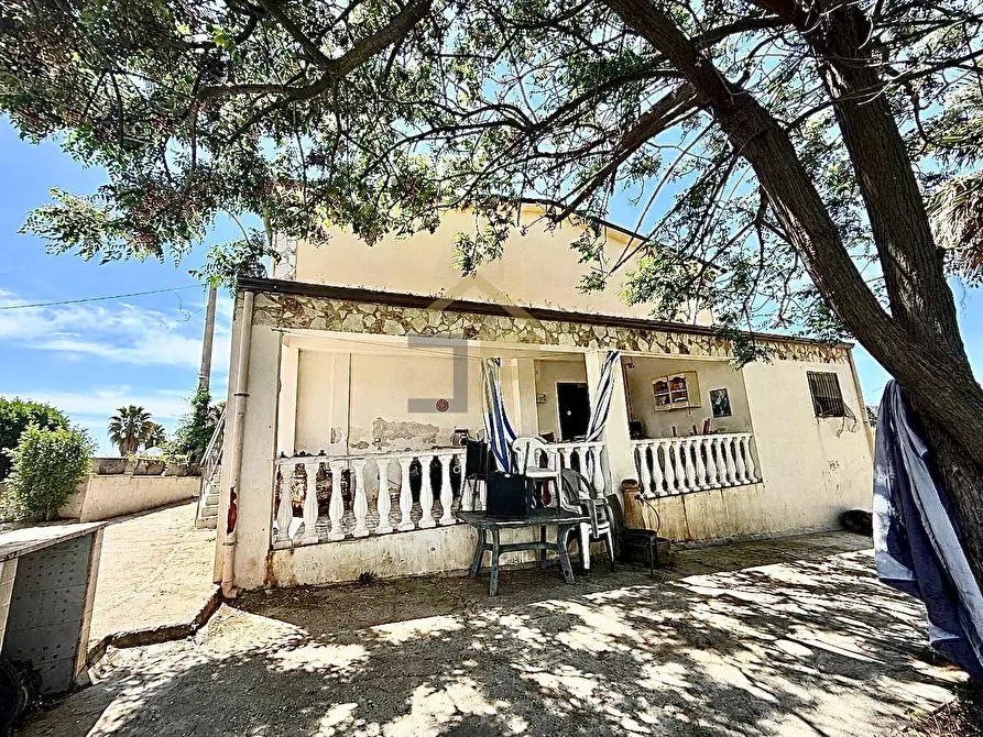 Immagine 1 di Villa in vendita  in Contrada Bosco Falconeria a Partinico