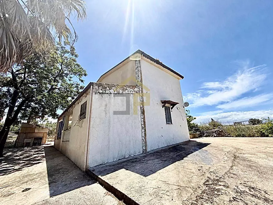 Immagine 3 di Villa in vendita  in Contrada Bosco Falconeria a Partinico