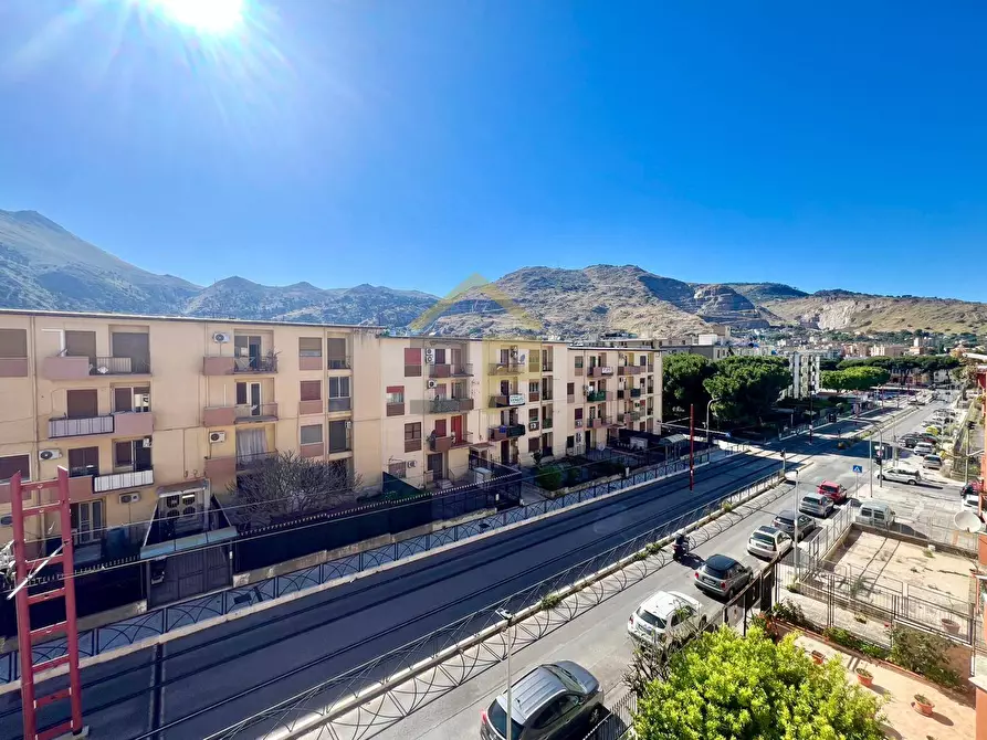 Immagine 11 di Appartamento in vendita  in Via Modica 11 a Palermo