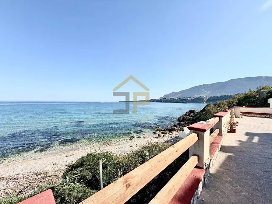 Immagine 21 di Villa in vendita  in Contrada San Cataldo snc a Capaci
