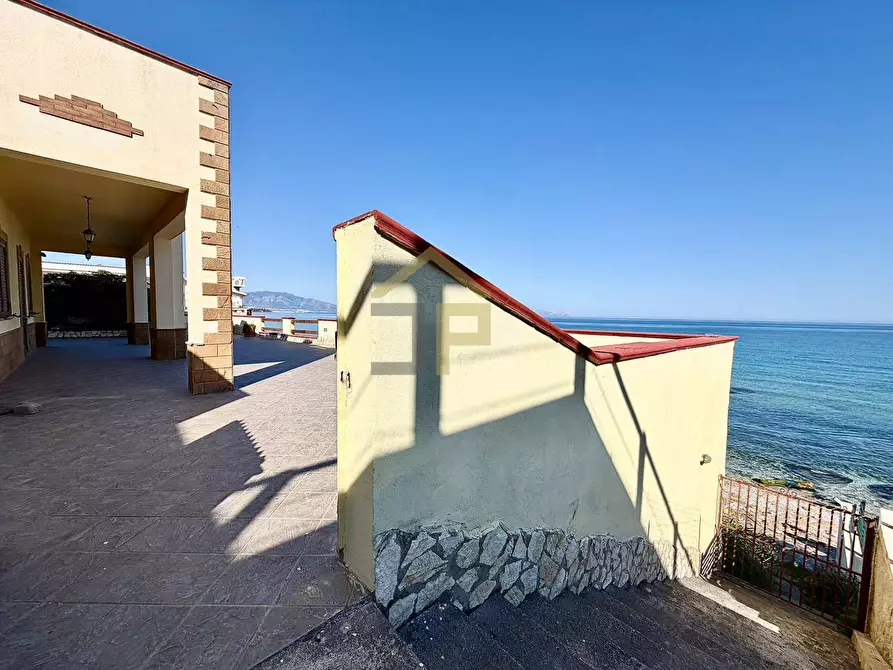 Immagine 30 di Villa in vendita  in Contrada San Cataldo snc a Capaci