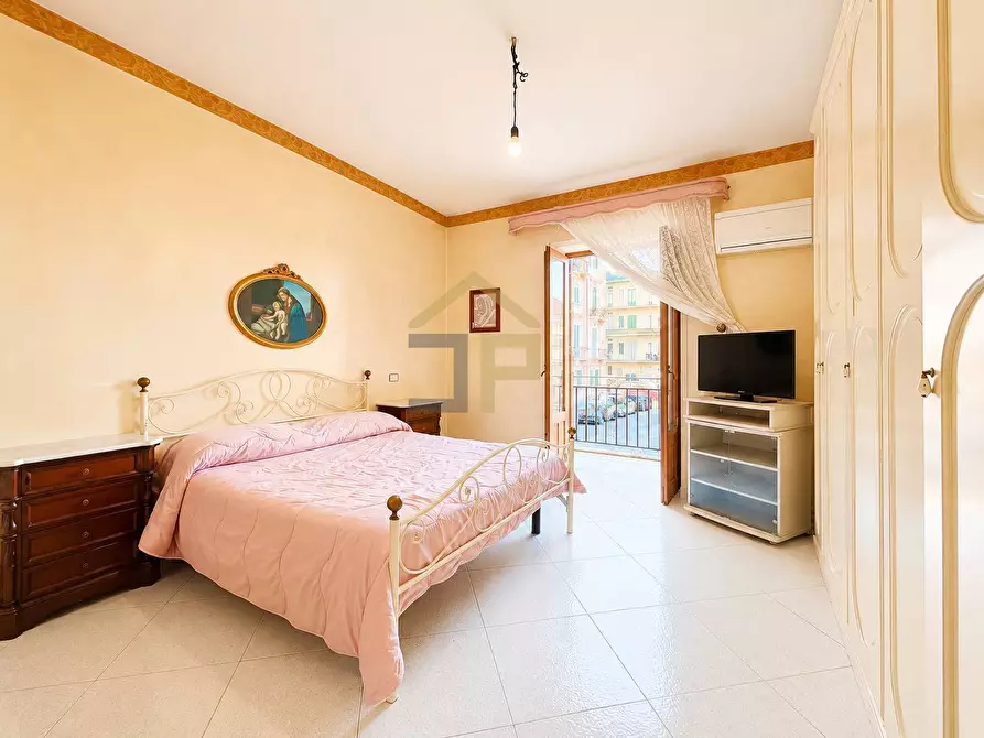 Immagine 10 di Palazzo in vendita  in Gaetano Filangeri 16 a Palermo