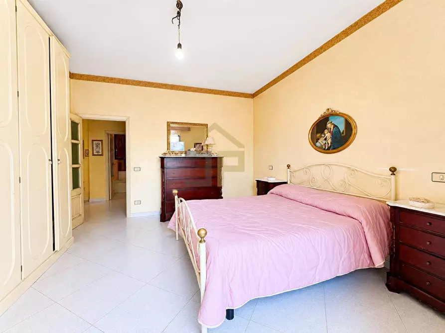 Immagine 11 di Palazzo in vendita  in Gaetano Filangeri 16 a Palermo