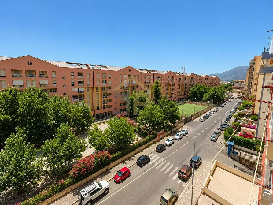Immagine 11 di Appartamento in vendita  in Via Guido Jung 11 a Palermo