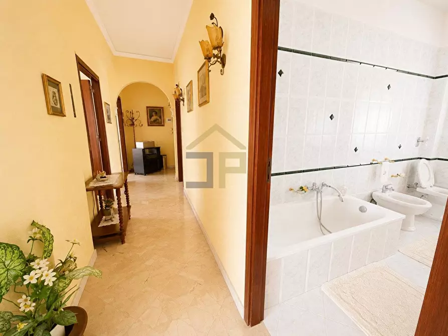 Immagine 15 di Appartamento in vendita  in Via Guido Jung 11 a Palermo