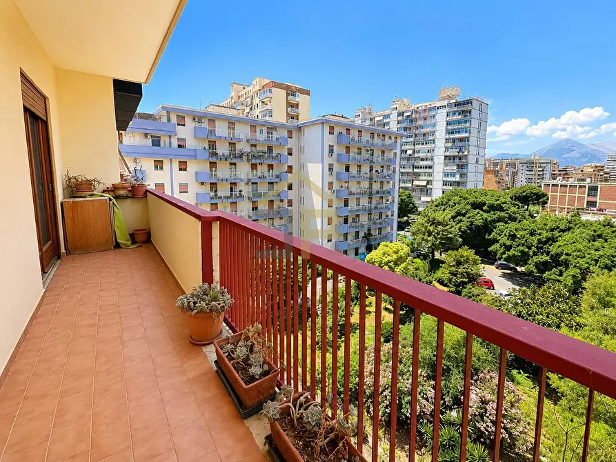 Immagine 20 di Appartamento in vendita  in Via Guido Jung 11 a Palermo